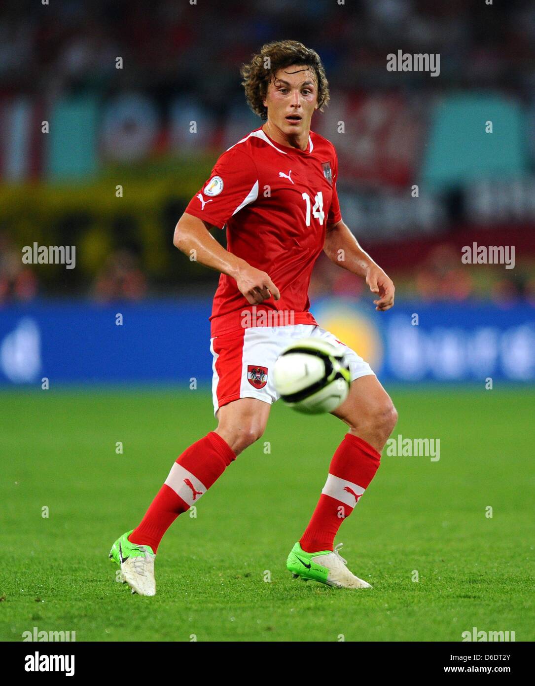 Austria's Julian Baumgartlinger plays the ball during the World Cup qualification match between Austria and Germany at Ernst-Happel-Stadium in Vienna, Germany, 11 September 2012. Photo: Thomas Eisenhuth Stock Photo