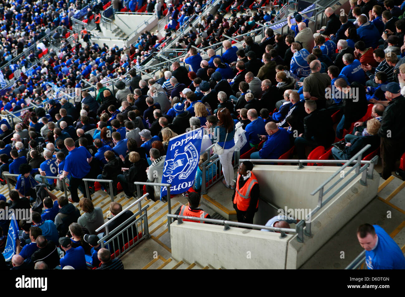 Soccer football fan fans stands hi-res stock photography and images - Alamy