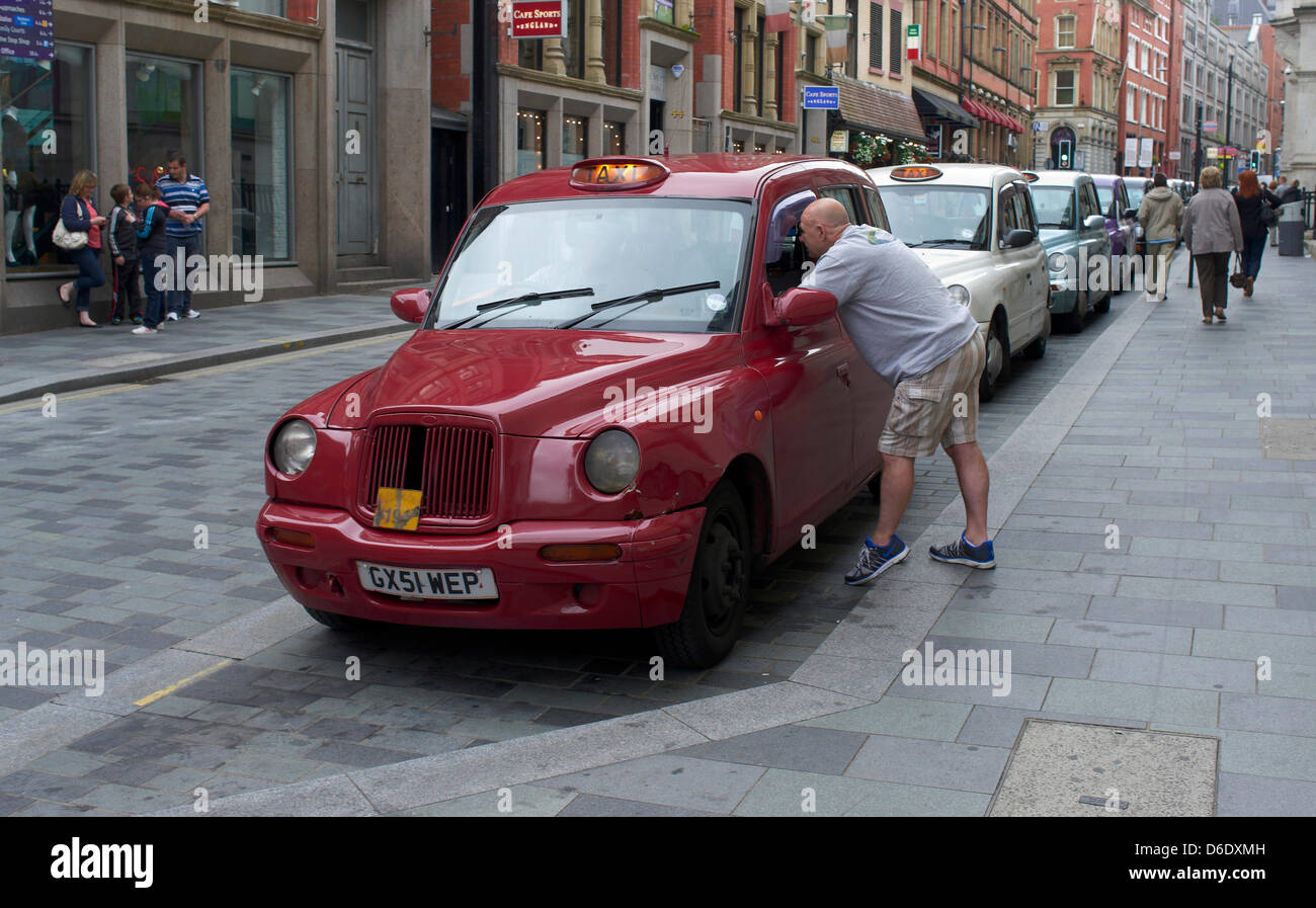 Street scene in Liverpool, Great Britain, 25 August 2012. Photo: Peer Grimm Stock Photo