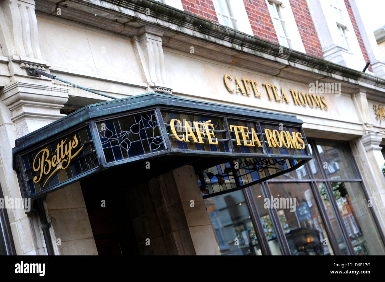 Bettys tearoom hi-res stock photography and images - Alamy