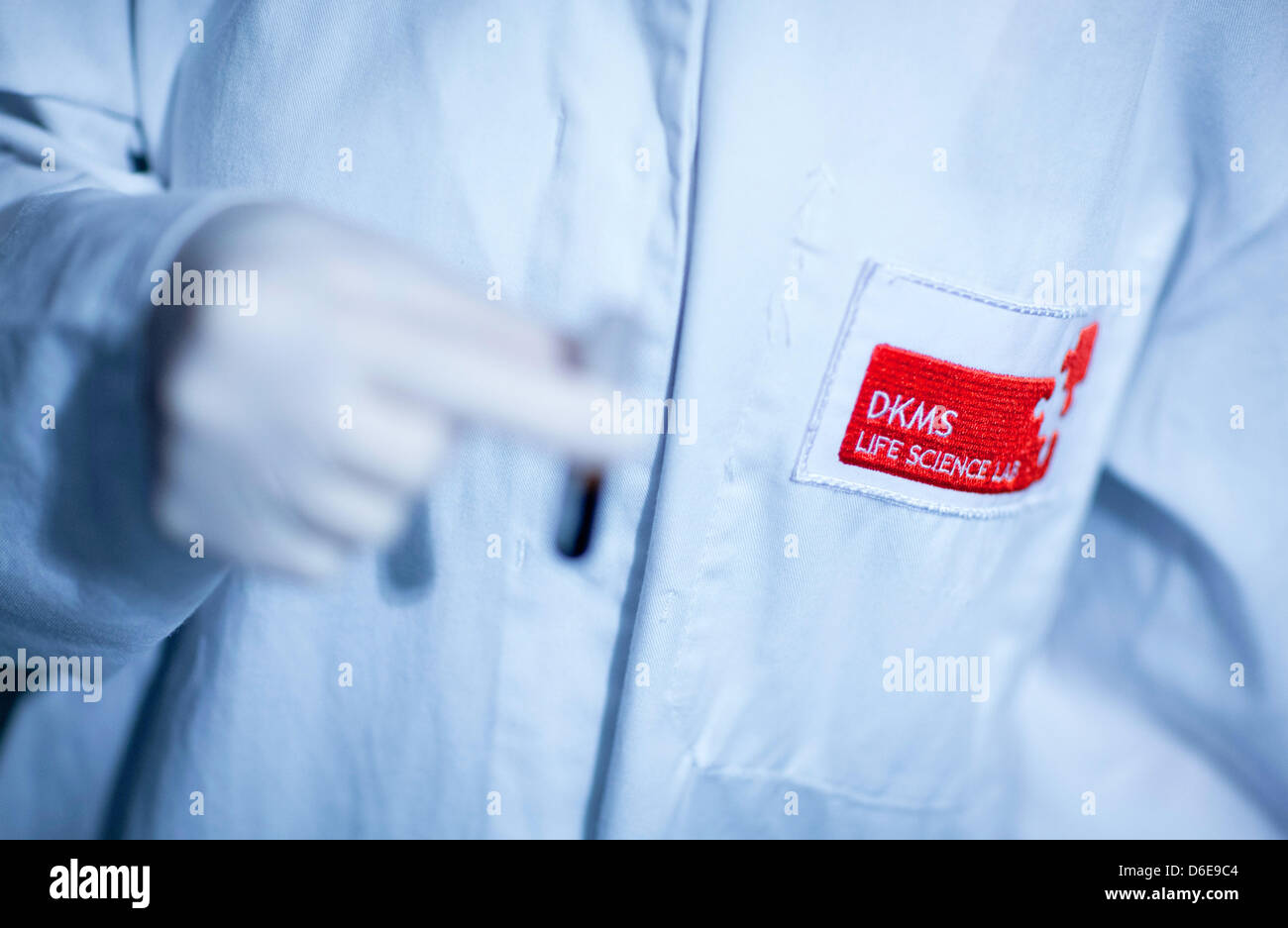 Tissue Typing Lab A staff member of the tissue typing laboratory DKMS Life Science Lab ...