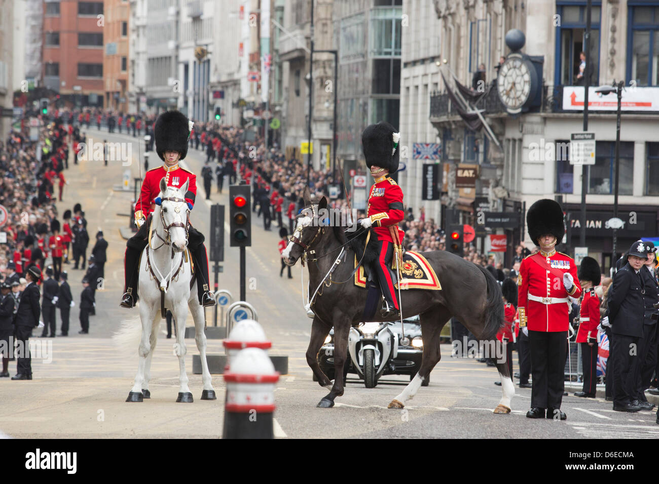 London, UK. Wednesday, 17 April 2013. Horses and hearse in Ludgate Hill Funeral of Baroness Margaret Thatcher at Ludgate Hill, London, UK. Photo: Nick Savage/Alamy Live News Stock Photo