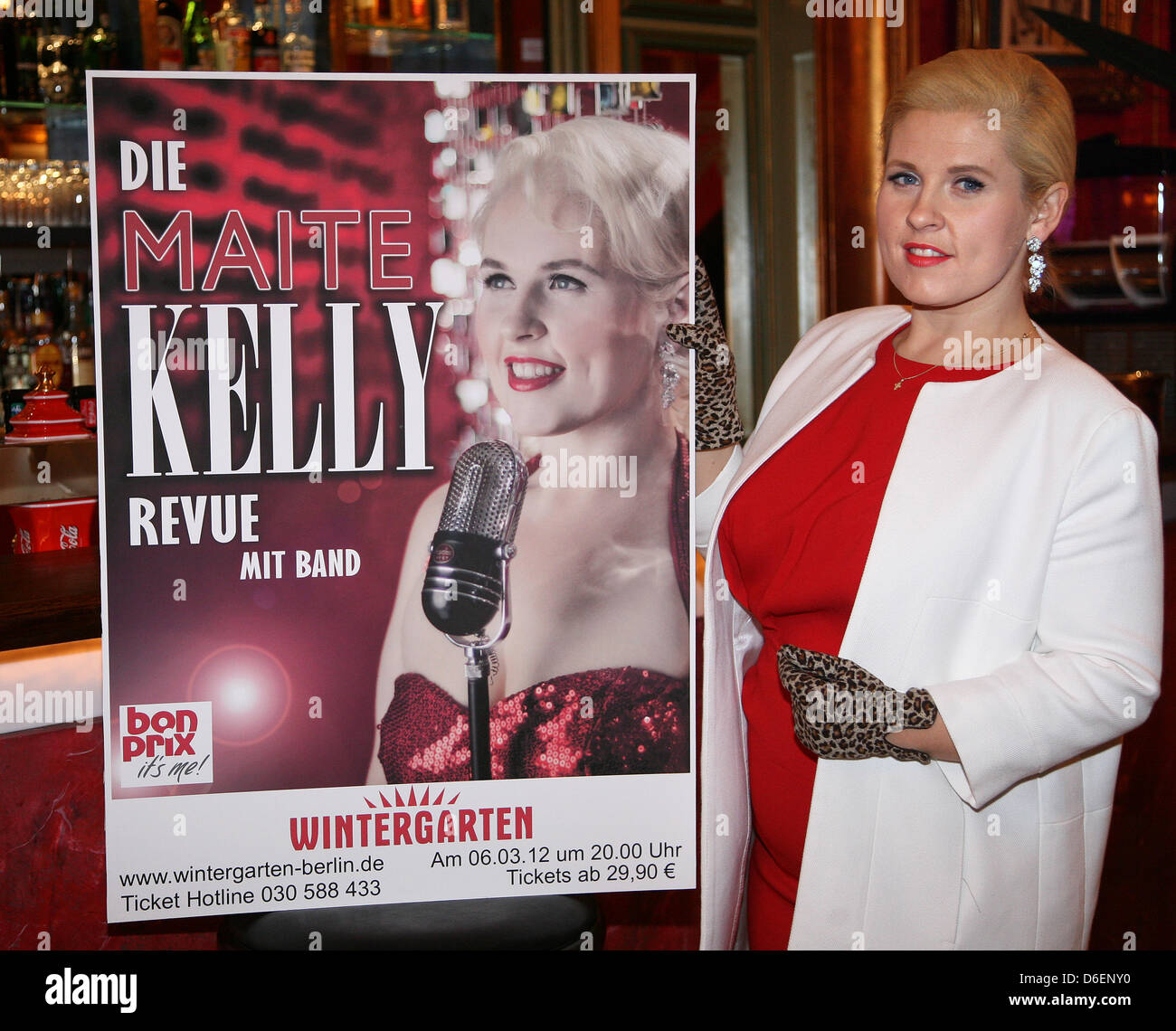 Irish-American singer Maite Kelly poses at Wintergarten Theater in Berlin, Germany, 07 February 2012. The artist is presenting her revue, which premiers on 06 March 2012. Photo: Stephanie Pilick Stock Photo