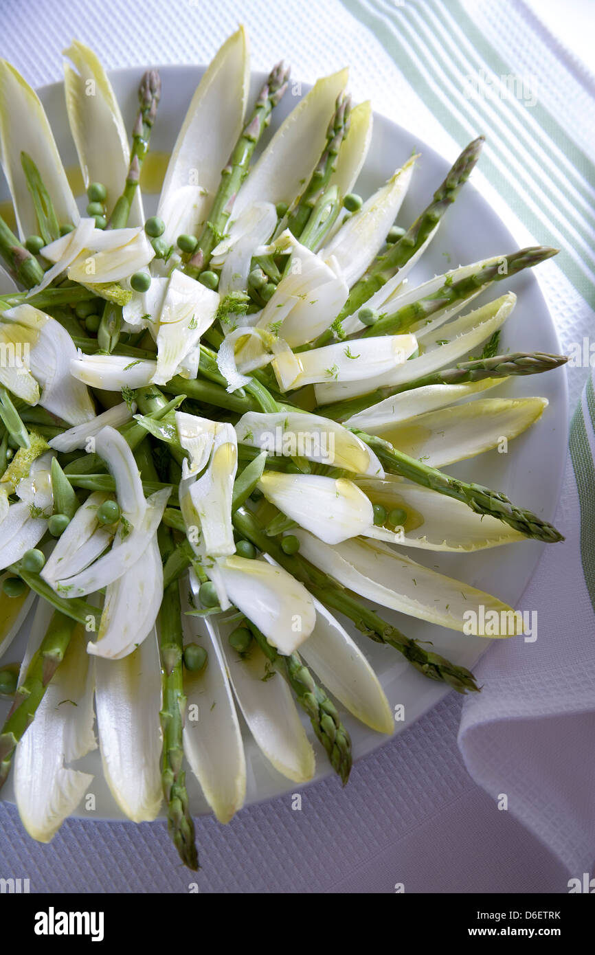 Asparagus, chicory and green bean salad Stock Photo Alamy