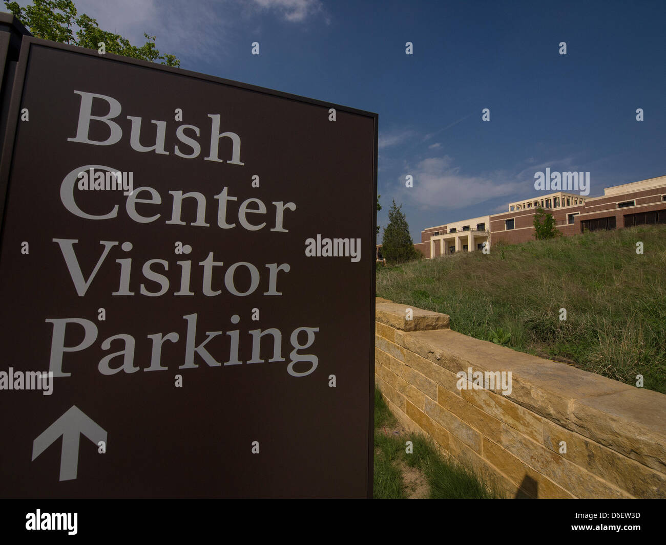 Signs direct visitors to parking lot in front of the Gorge W Bush presidential library and museum opening May 1st, 2013,. Robert A. M. Stern the architect Stock Photo