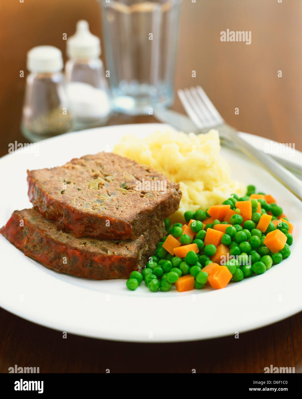 Meat Loaf with mashed potatoes, peas and carrots Stock Photo Alamy