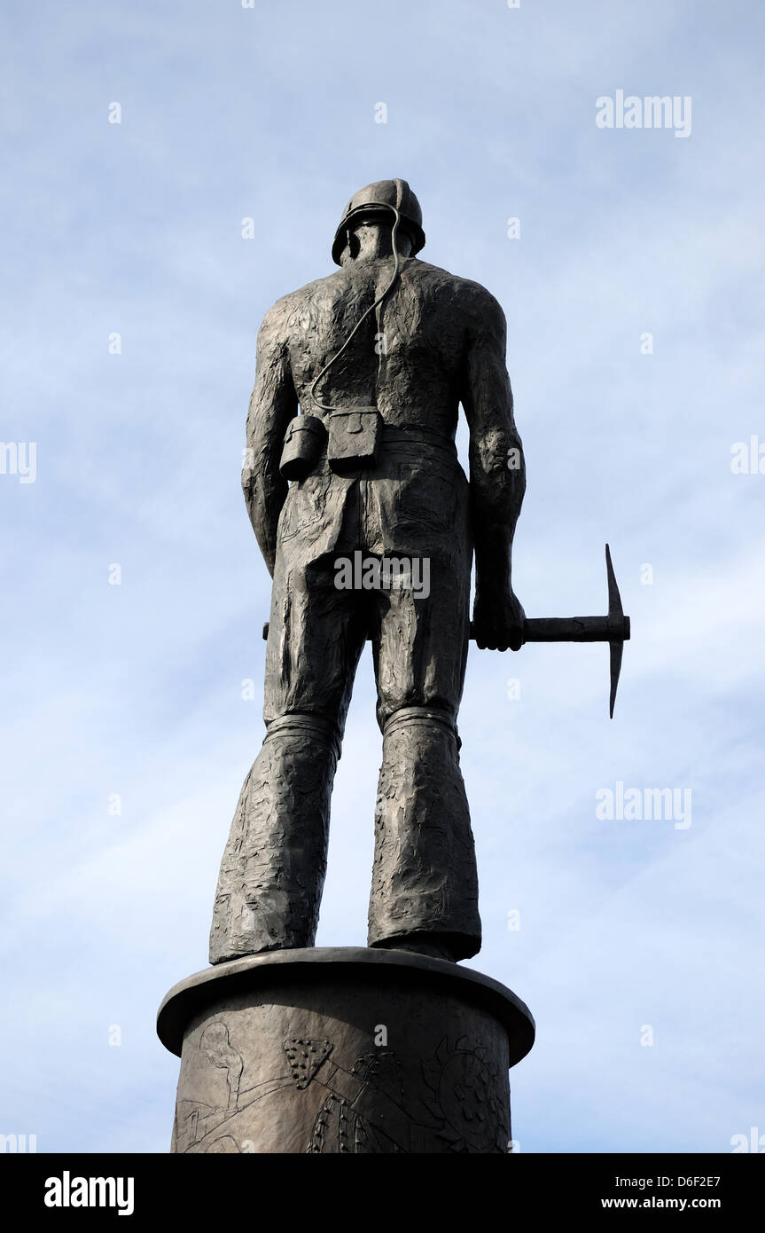 Hickleton Colliery Coal mining uk 1980s hi-res stock photography and images - Alamy