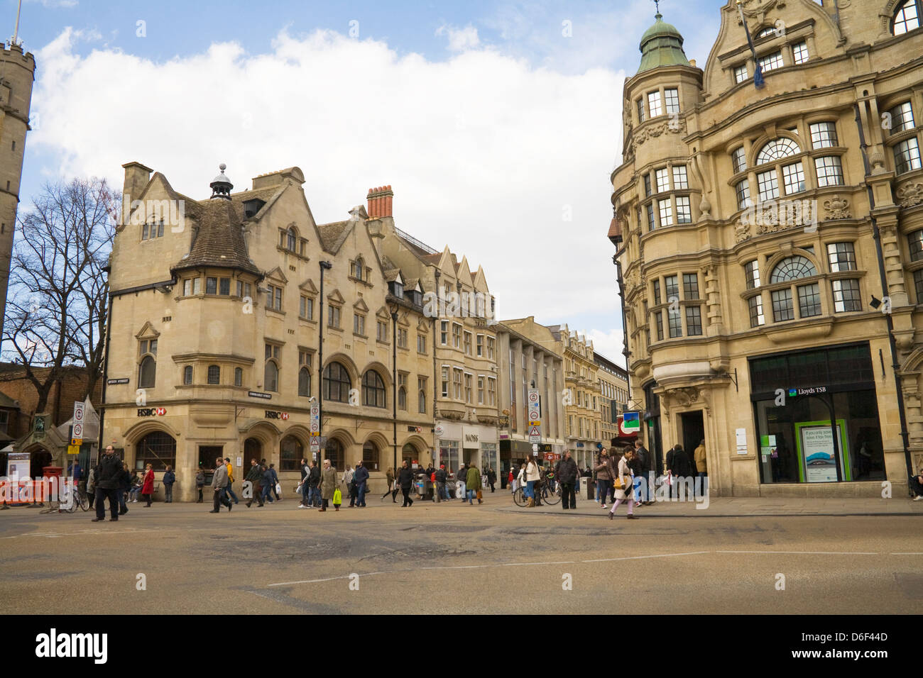 Oxford Oxfordshire HSBC and Lloyds Bank in historic buildings on junction of Cornmarket and Queen Street Stock Photo