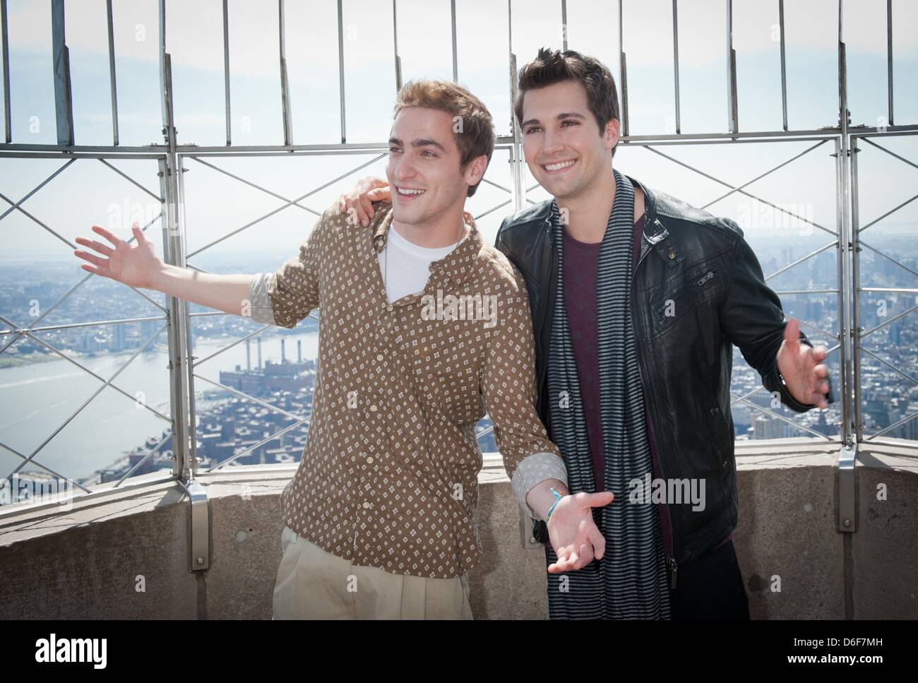 Manhattan New York Usa 17th April 2013 Kendall Schmidt And