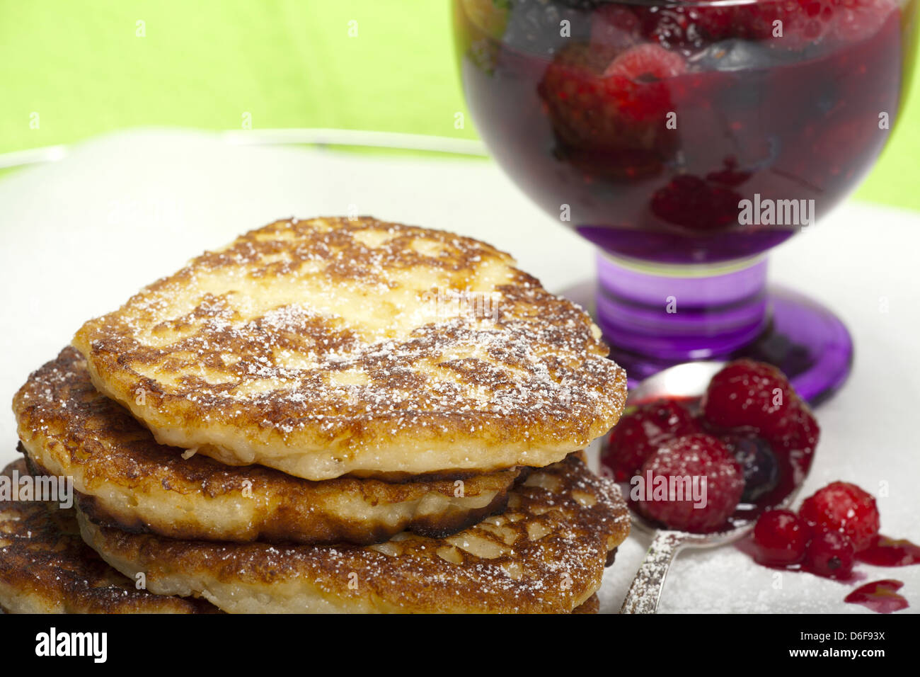Rice pancake hi-res stock photography and images - Alamy