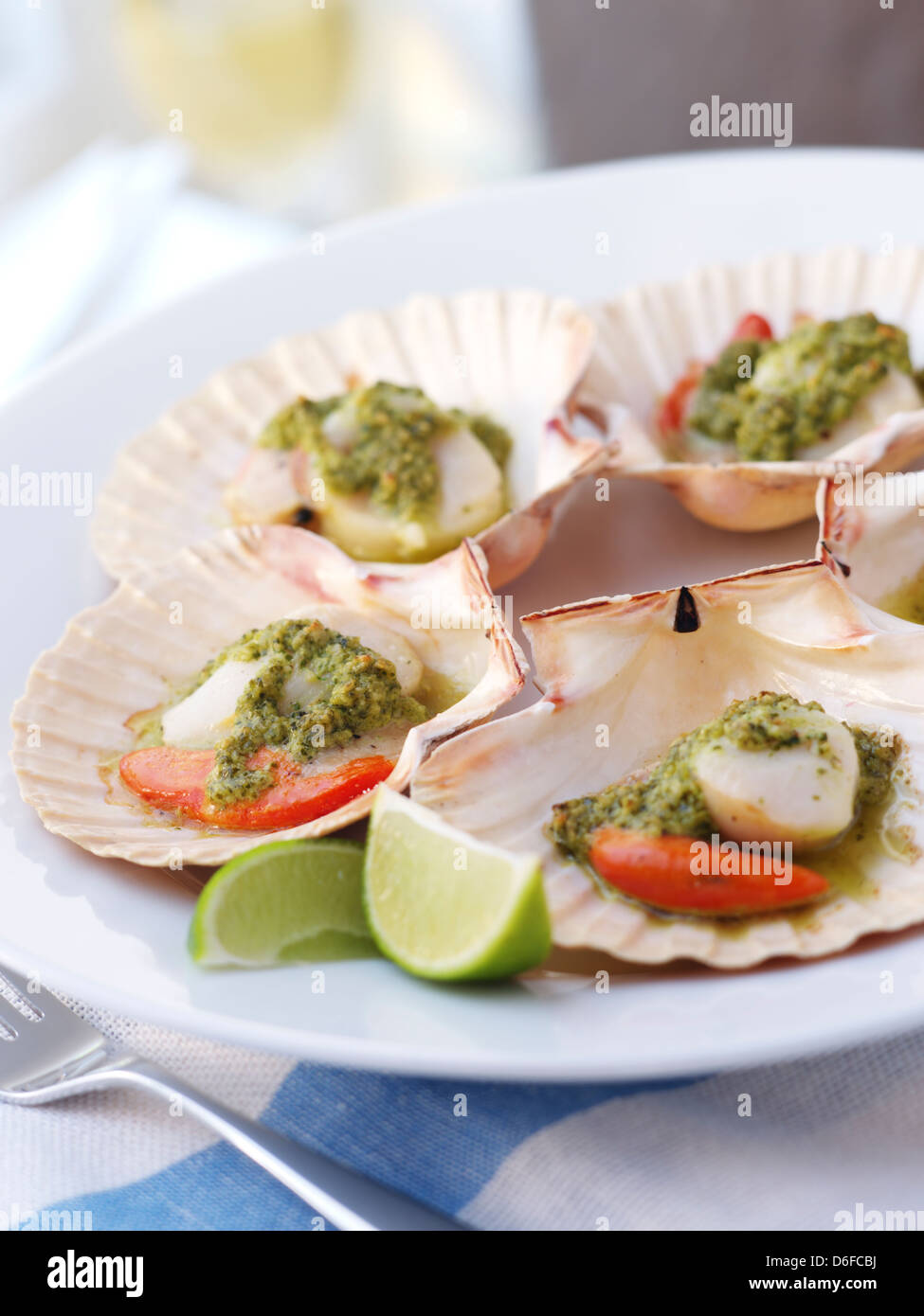 Scallops with Chilli and Coriander Sauce Stock Photo Alamy