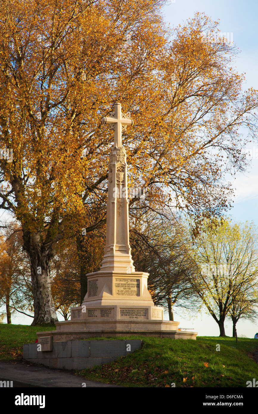 Stoke Bishop War Memorial on the edge of Clifton Downs in Bristol honours the dead of two World Wars Stock Photo