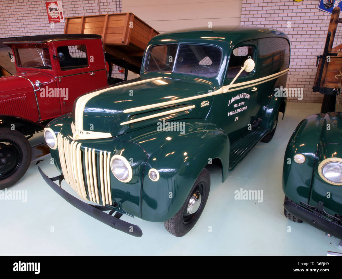 1947 ford 80 798 truck hi-res stock photography and images - Alamy