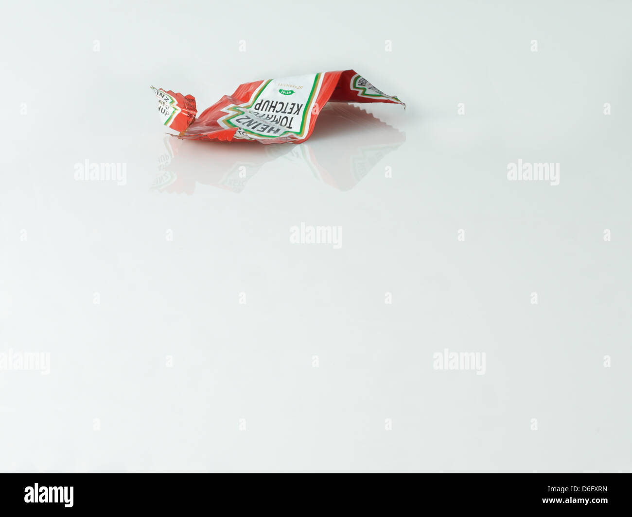 Sauce condiment sachet hires stock photography and images Alamy