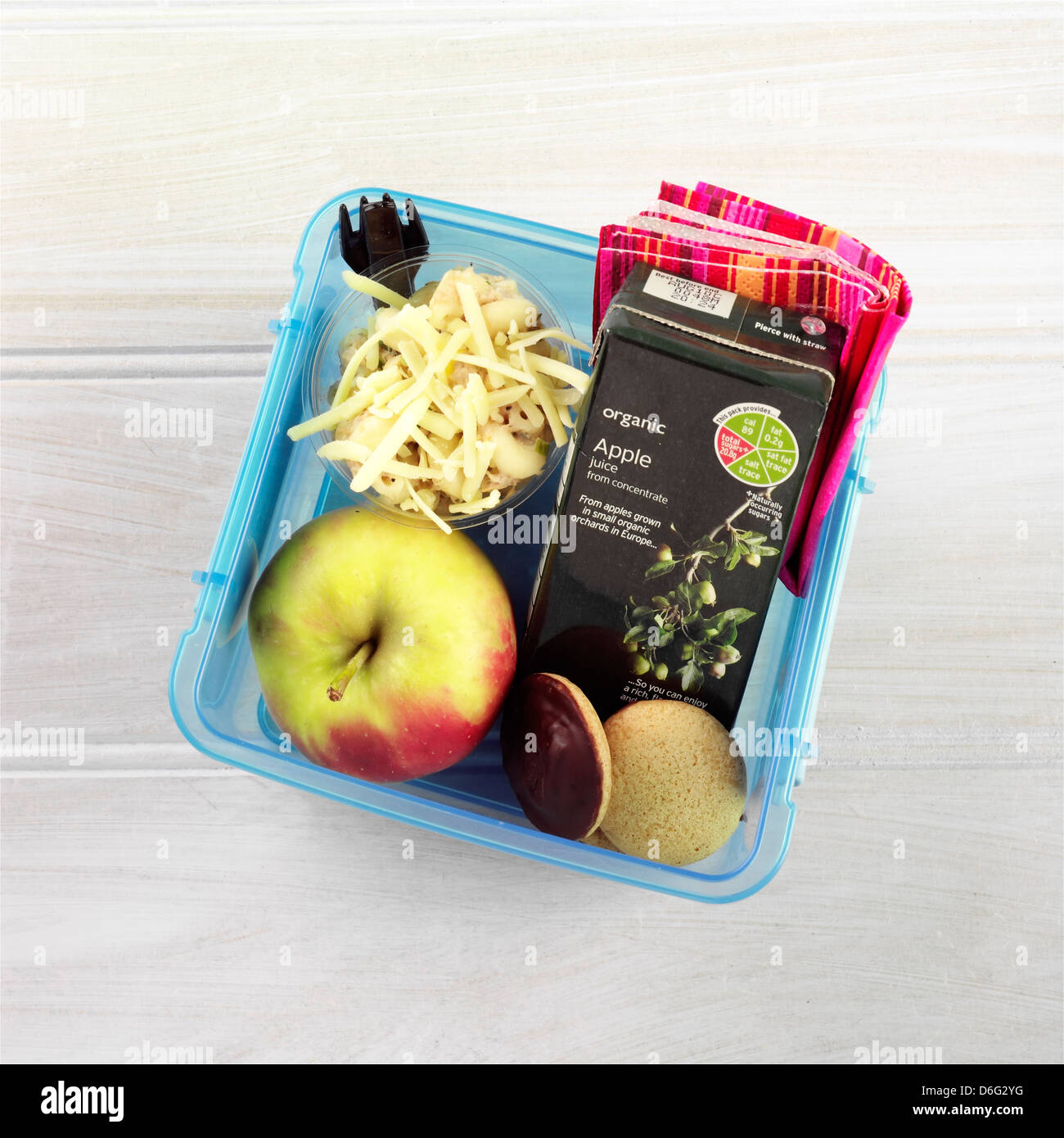 Cheese pasta lunch box Stock Photo Alamy