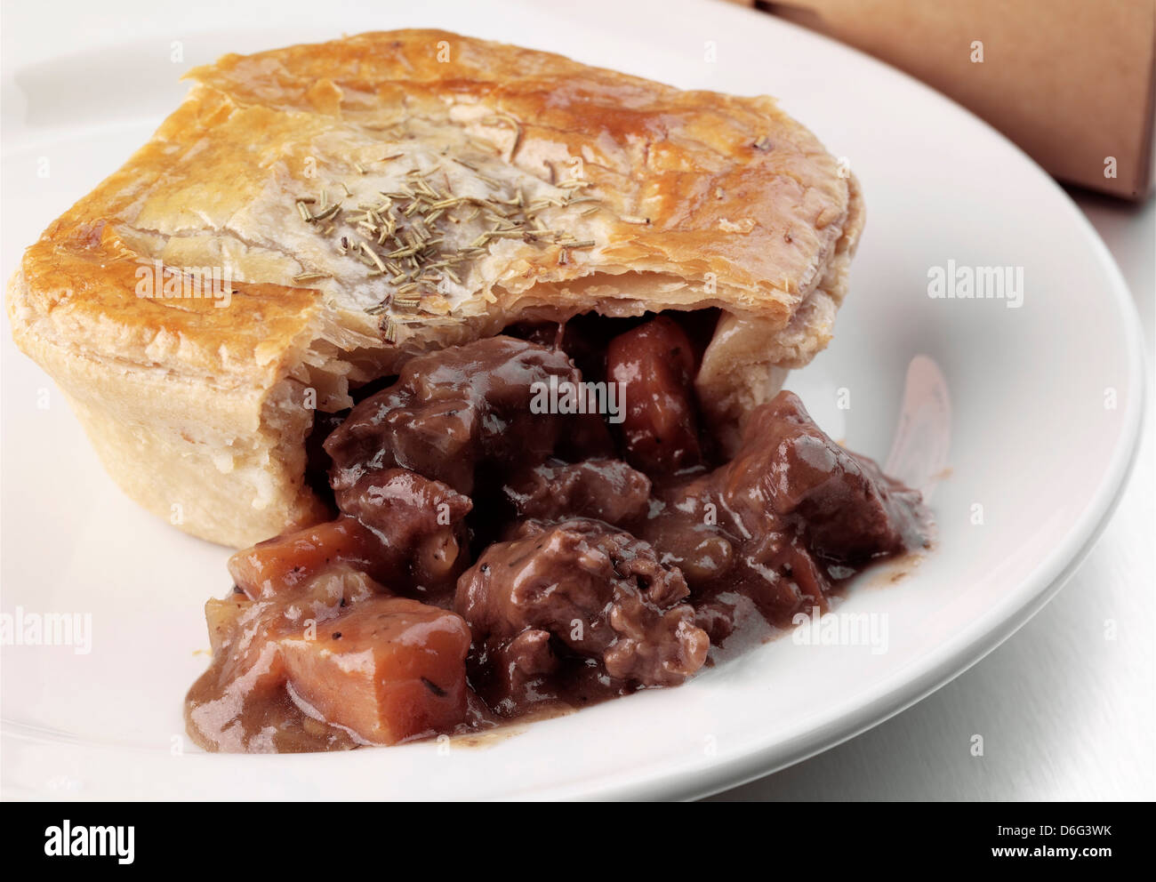 Steak And Ale Pie Stock Photo Alamy Steak And Ale Pie Stock Photo Alamy