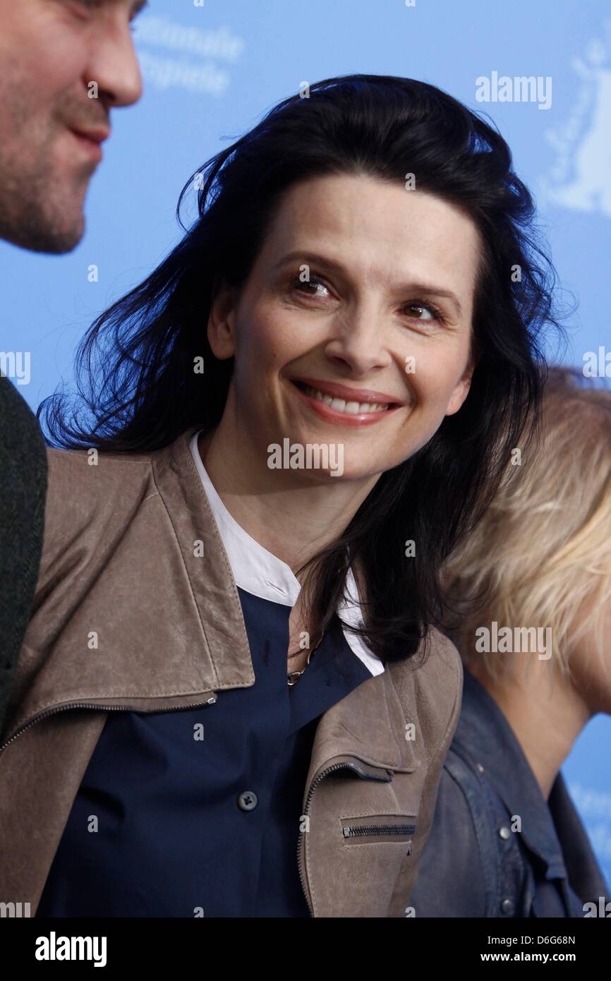 Actress Juliette Binoche attends the photocall of 'Elles' during the 62nd International Berlin Film Festival, Berlinale, at Hotel Hyatt in Berlin, Germany, on 10 February 2012. The movie is presented in the section Panorama Special. Photo: Hubert Boesl Stock Photo