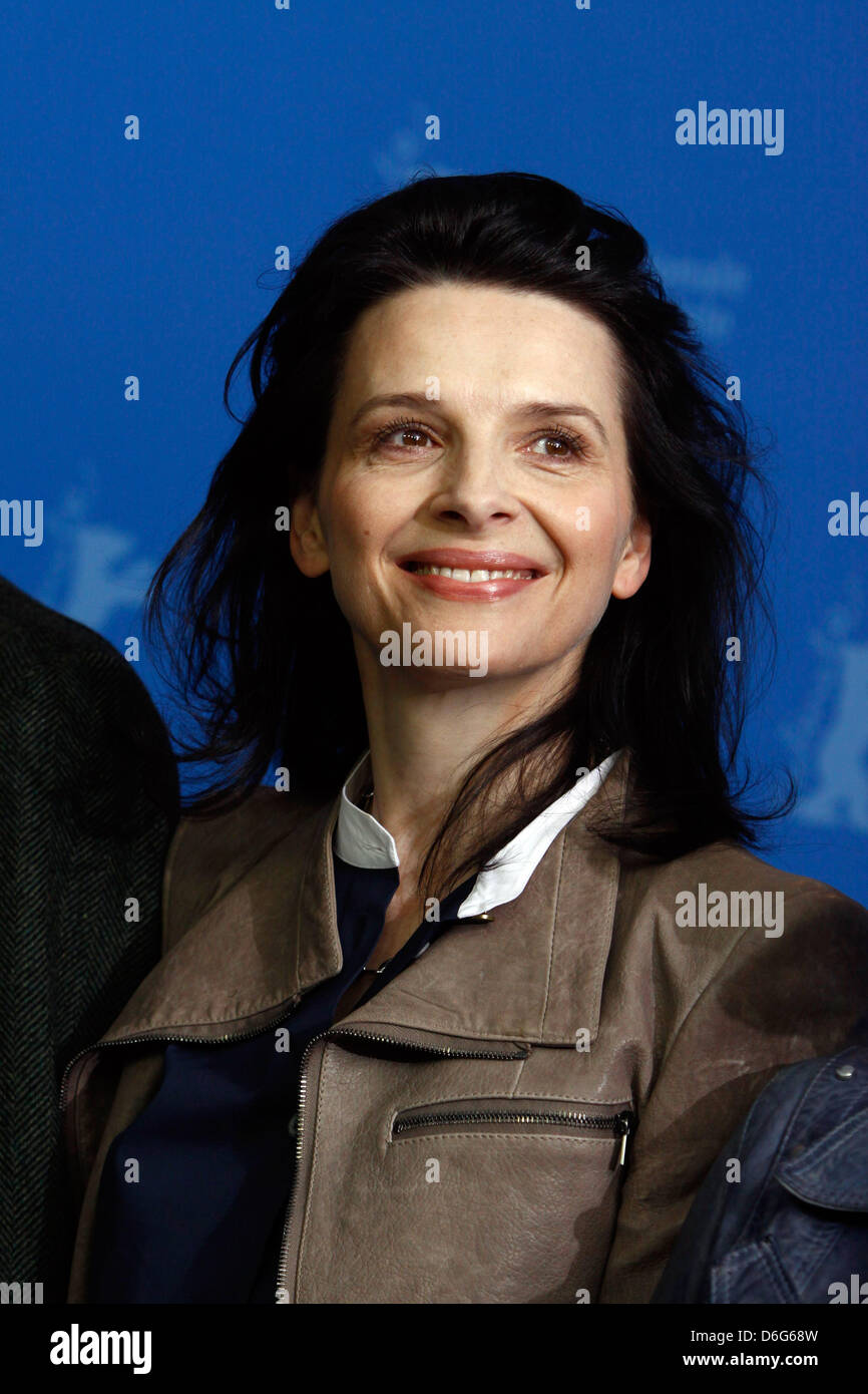 French actress Juliette Binoche attends the photocall of 'Elles' during the 62nd International Berlin Film Festival, Berlinale, at Hotel Hyatt in Berlin, Germany, on 10 February 2012. The movie is presented in the section Panorama Special. Photo: Hubert Boesl Stock Photo