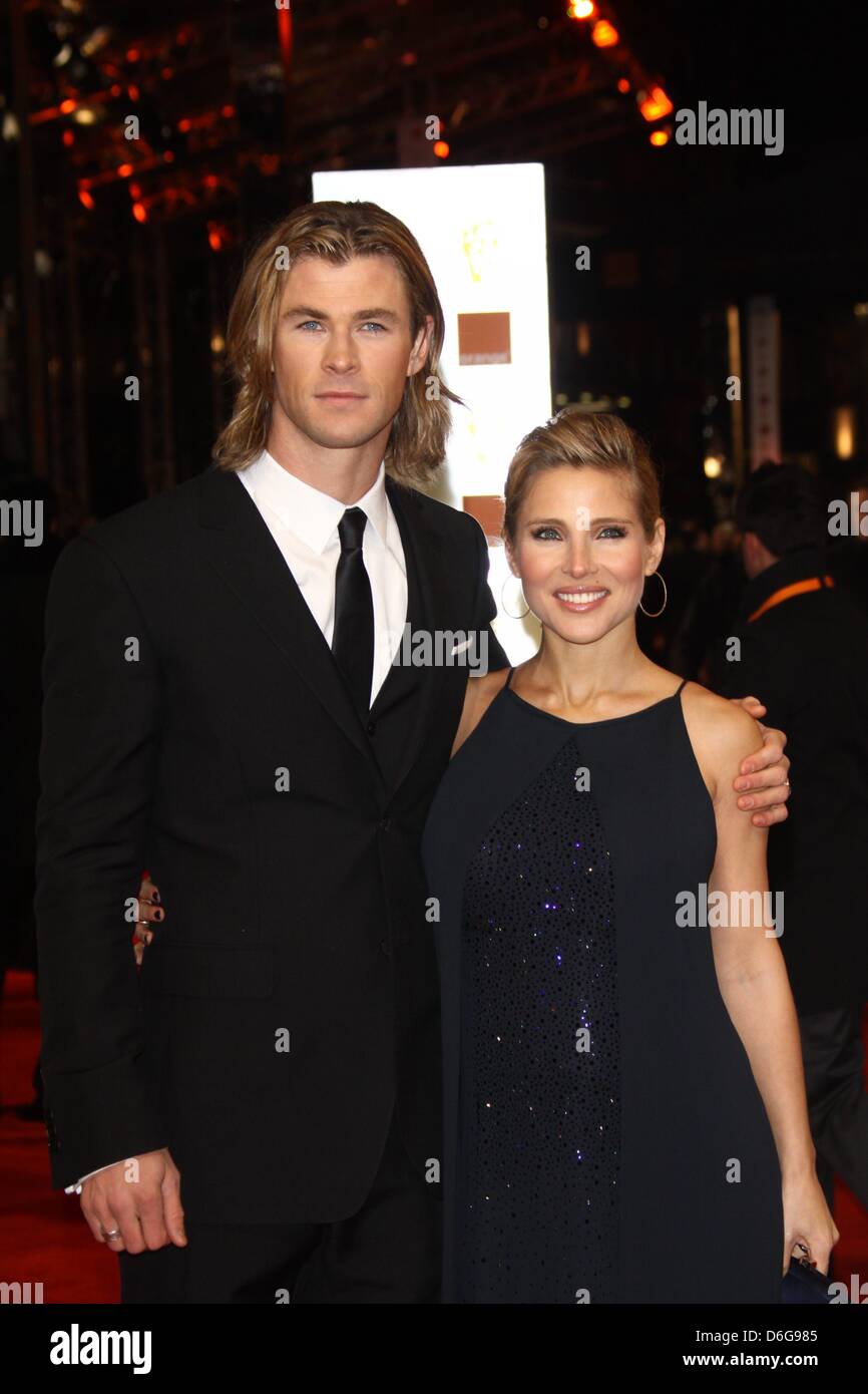 Chris hemsworth wife 2022