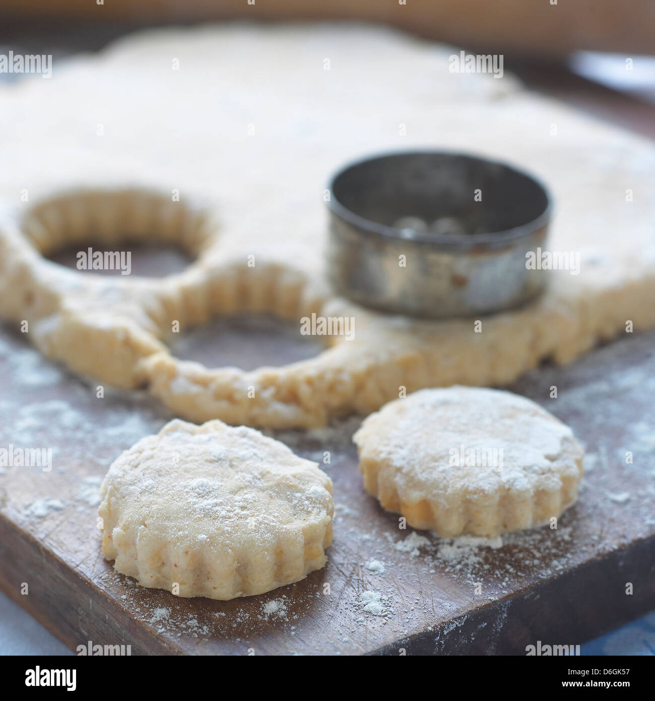 Scone cutter hires stock photography and images Alamy