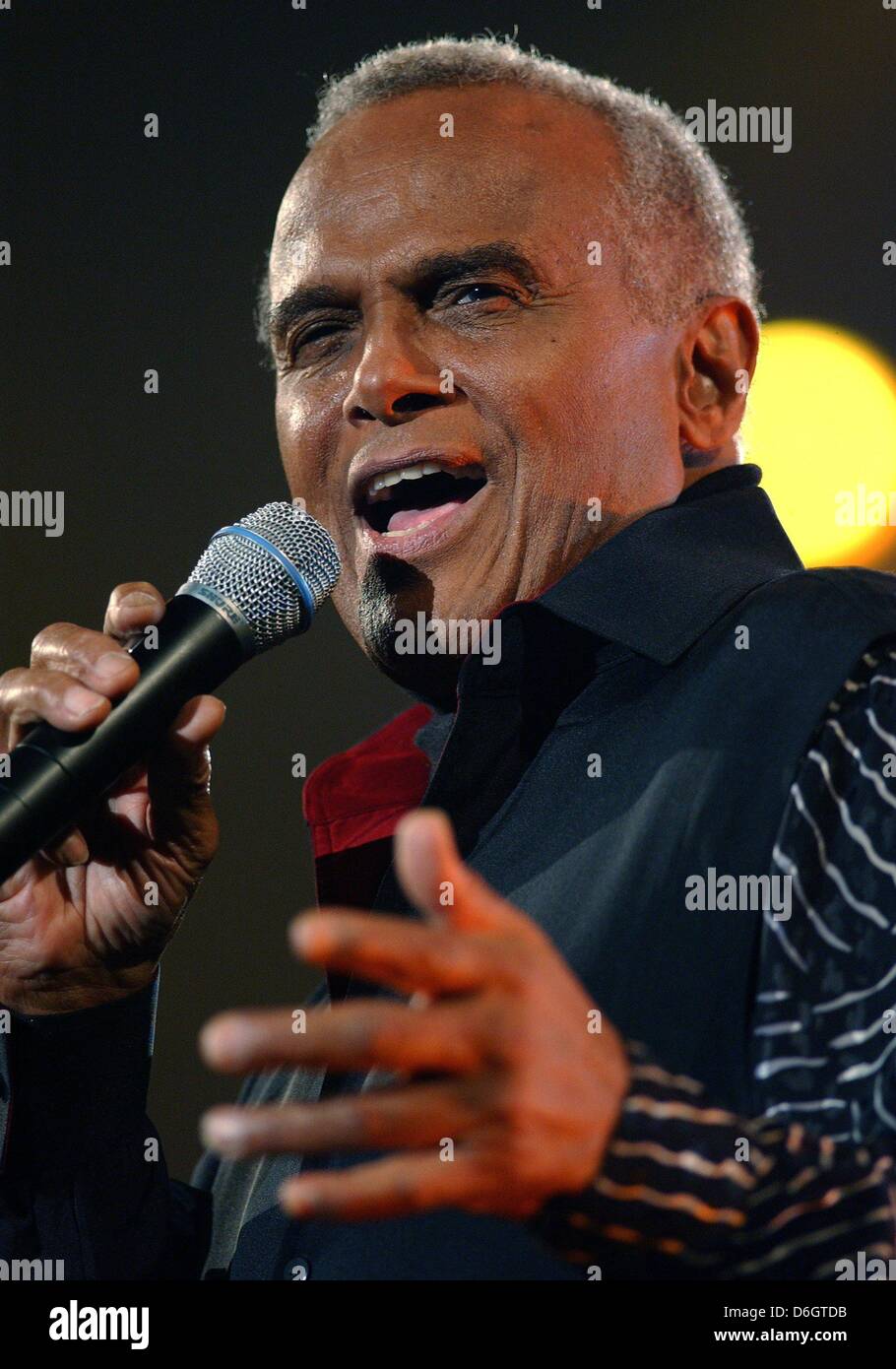 Calypso singer hires stock photography and images Alamy