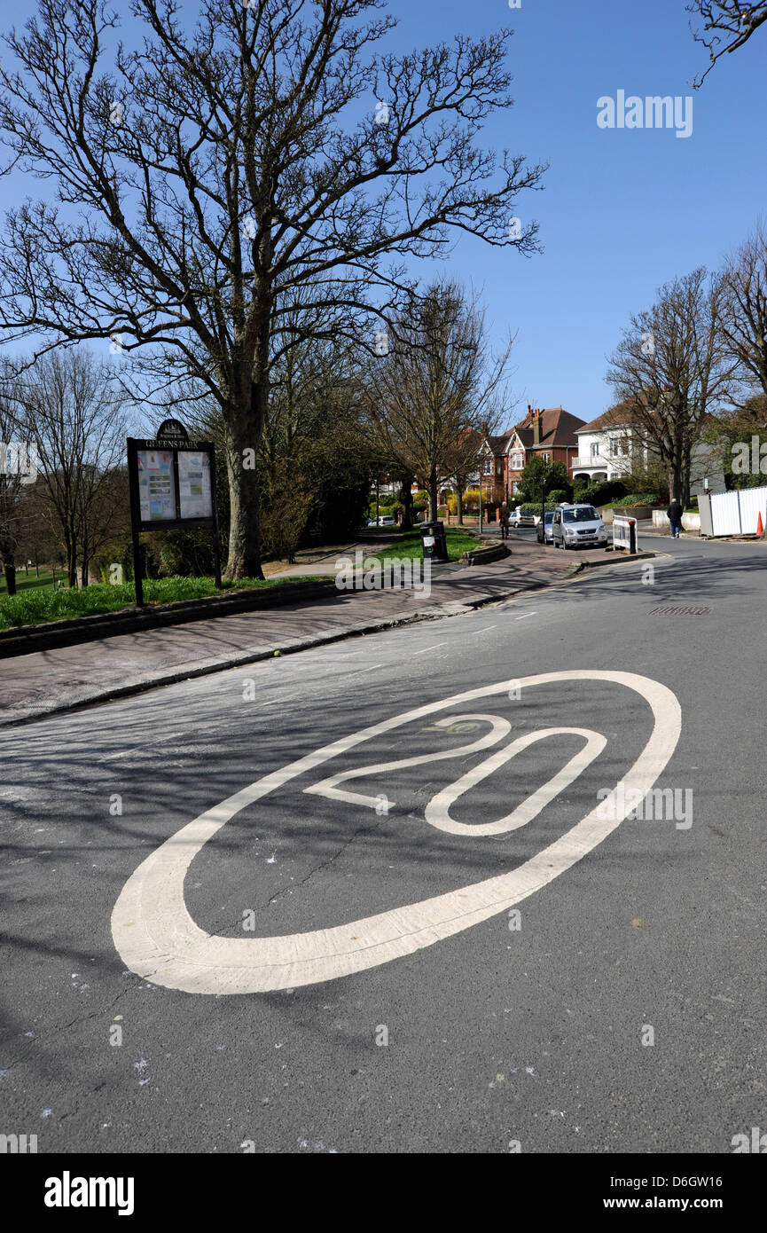 20 MPH road speed limit around Queens Park Brighton UK Stock Photo