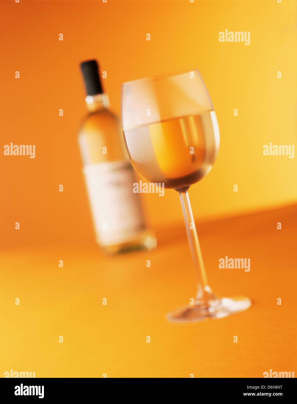 White wine and bottle Stock Photo Alamy