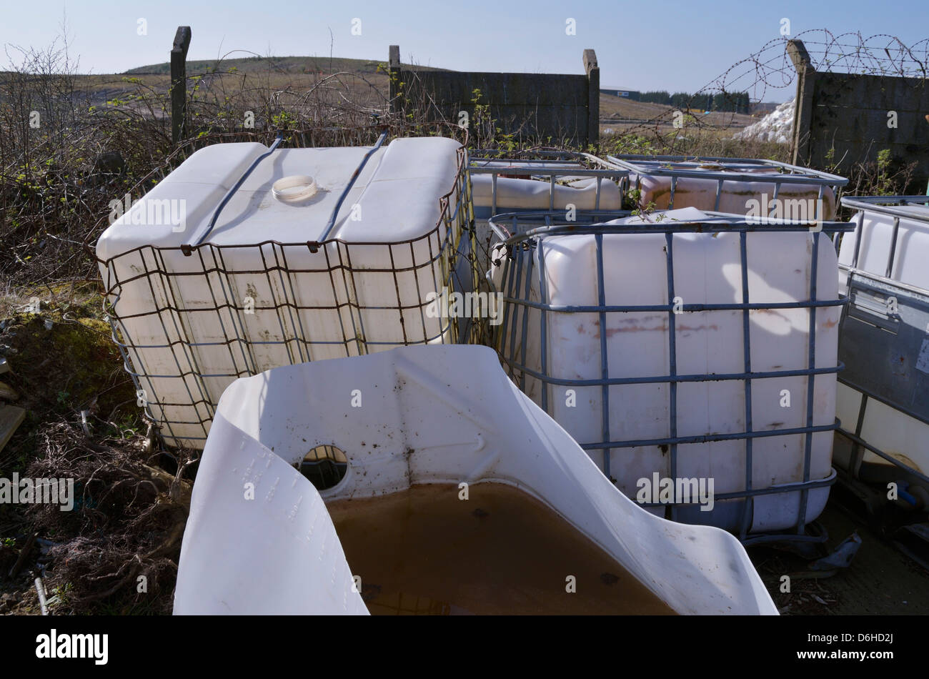 Chemical drums hi-res stock photography and images - Alamy