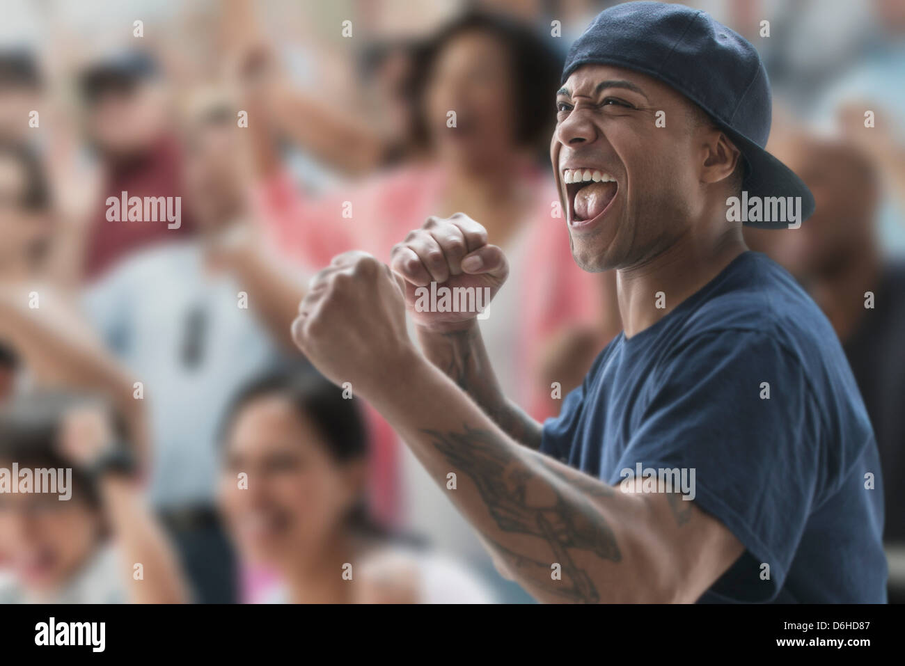 Sports Crowd Cheering Hi Res Stock Photography And Images Alamy