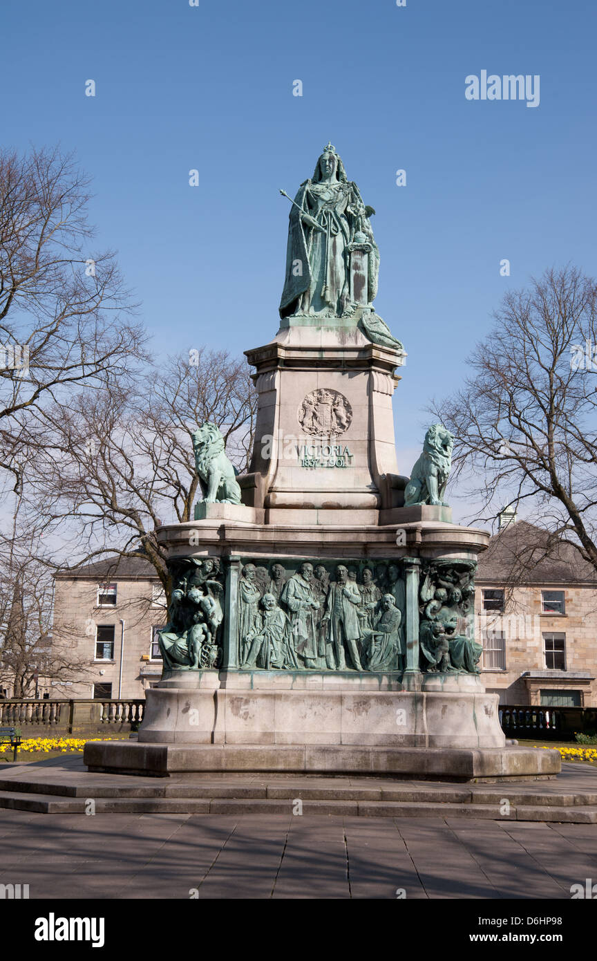 Queen Victoria statue, Dalton Square, Lancaster Stock Photo Alamy