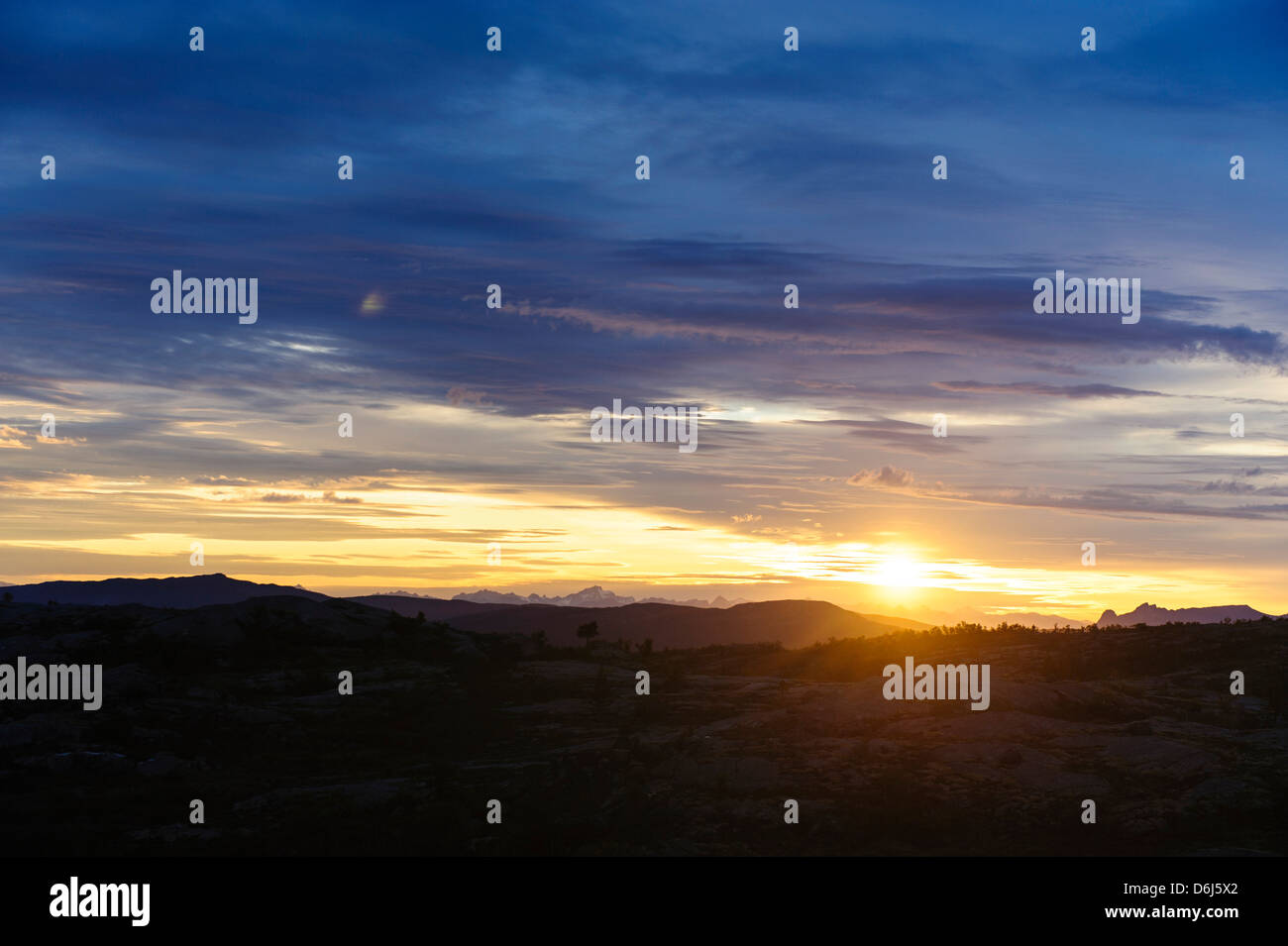Midnight sun marathon hi-res stock photography and images - Alamy