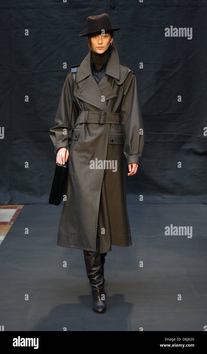Robe Vintage Signée Christophe Lemaire Pour Hermès - Soie Noire - Style Cache-cœur Décontracté Chic