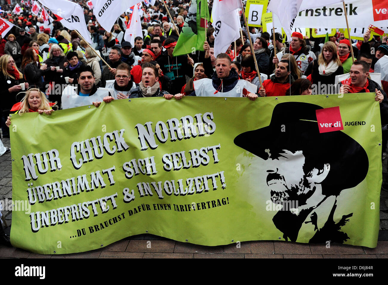 Public sector employees demonstrate in Dortmund, Germany, 07 March 2012. Due to tarif comflicts tens of thousdands public employees have been called upon to go on warning strikes in North Rhine-Westphalia. Photo: MARIUS BECKER Stock Photo