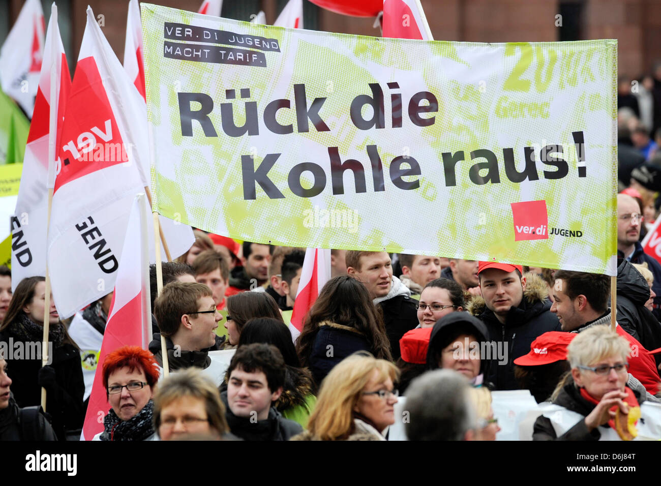 Public sector employees demonstrate in Dortmund, Germany, 07 March 2012. Due to tarif conflicts tens of thousdands public employees have been called upon to go on warning strikes in North Rhine-Westphalia. Photo: MARIUS BECKER Stock Photo