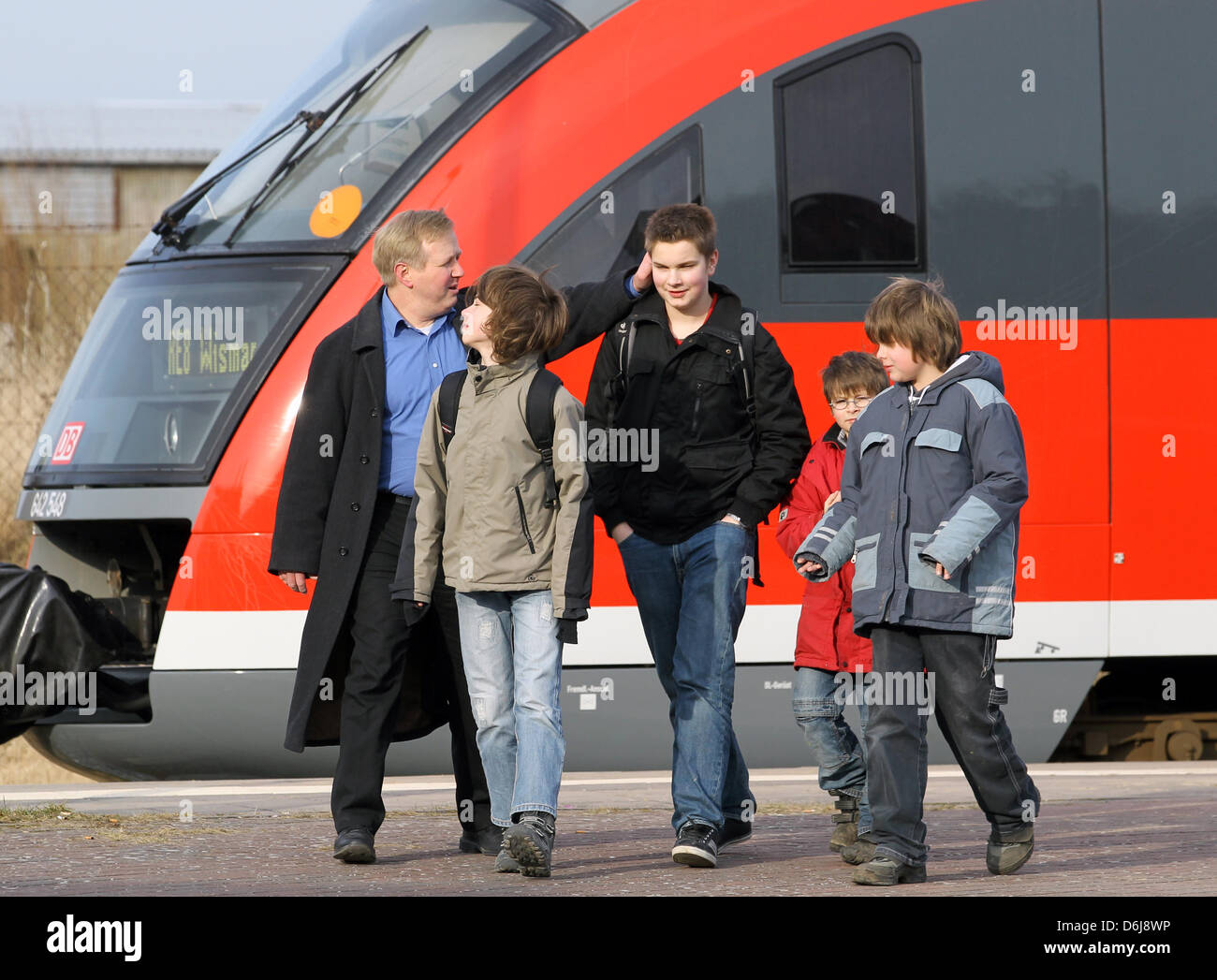 Arne Gericke L And His Sons L R Florian 14 Joseph 12 Jonas Stock Photo Alamy