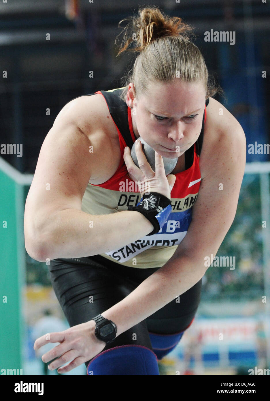 Girls shot store put shoes
