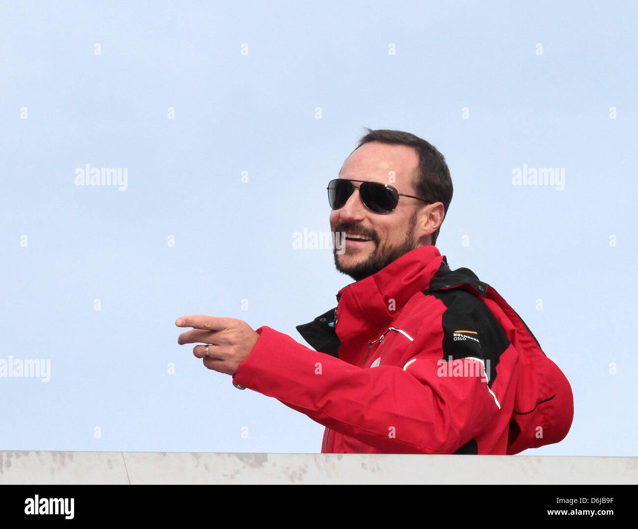 Crown Prince Haakon of Norway visit the ski jumping FIS World Cup at the Holmenkollen in Oslo, Norway, 11 March 2012. Photo: Albert Nieboer / NETHERLANDS OUT Stock Photo