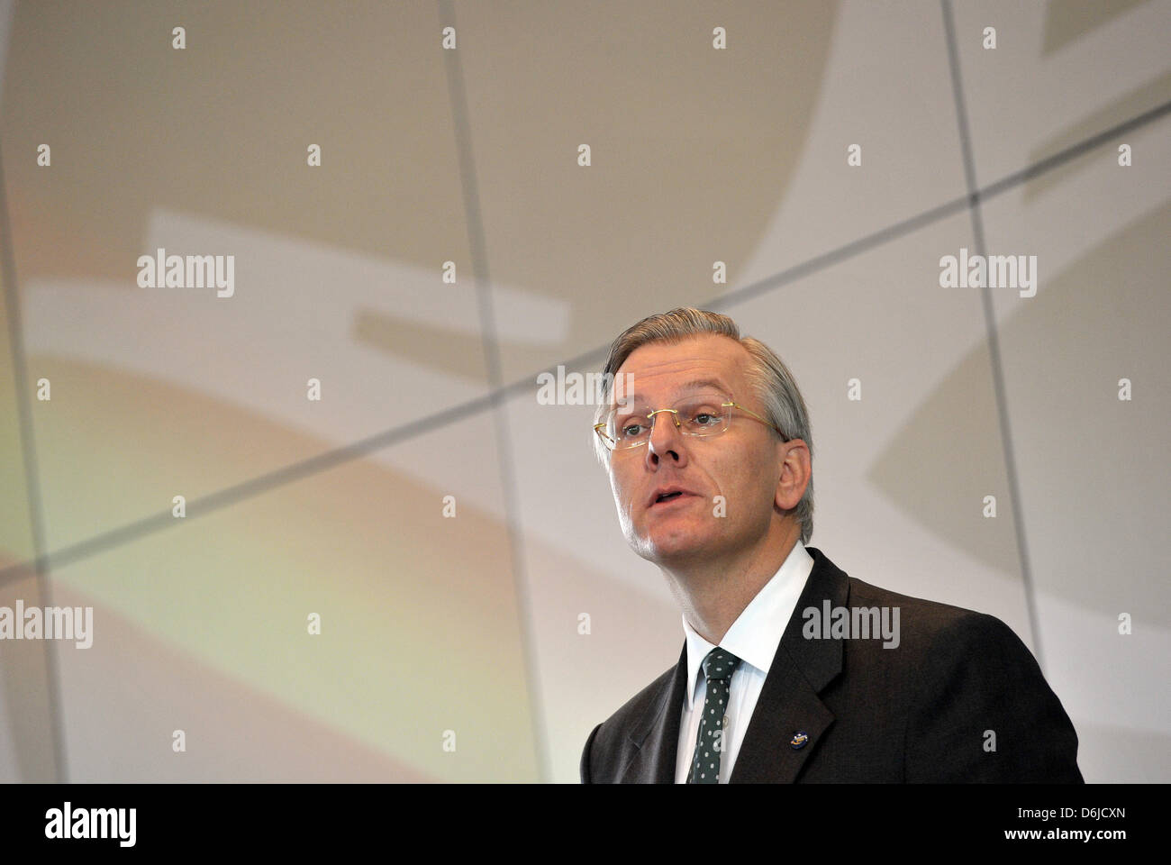 Lufthansa AG CEO, Christoph Franz, speaks during the Lufthansa financial statement press conference in Frankfurt/Main, Germany, 15 March 2012. Photo: BORIS ROESSLER Stock Photo
