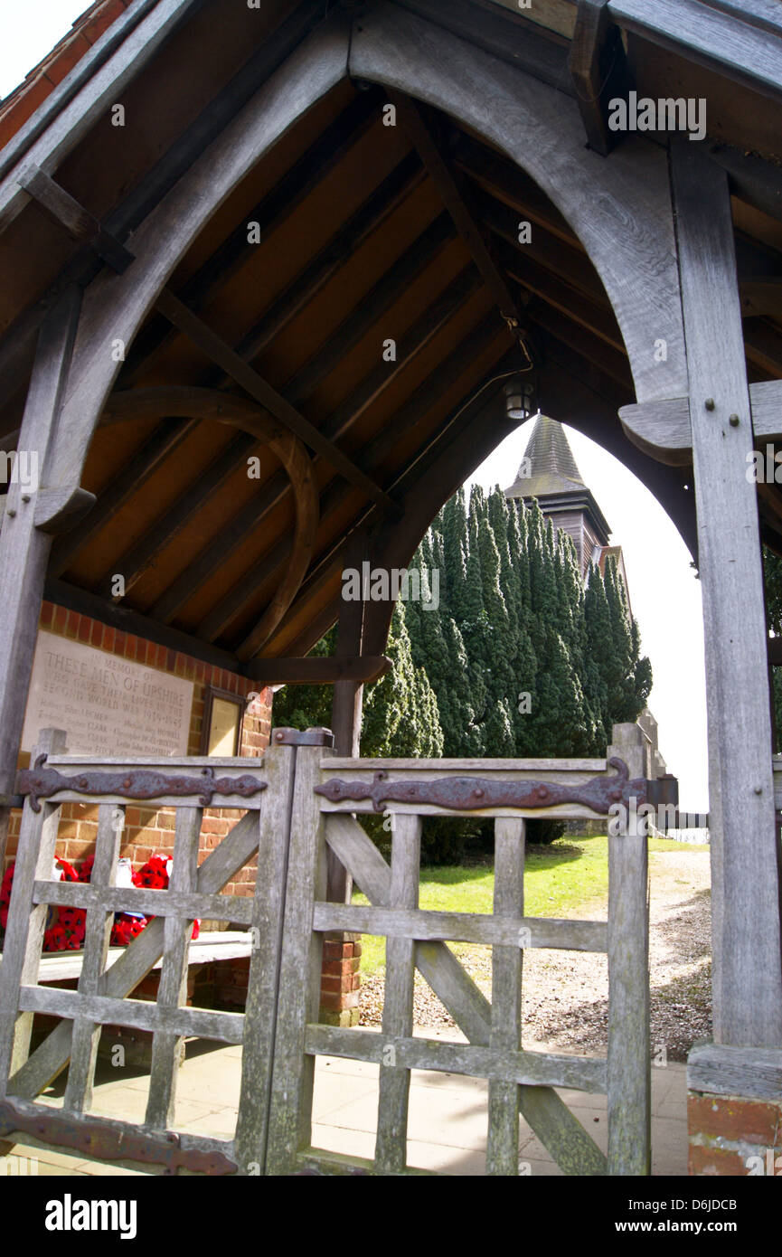 lych-gate-and-war-memorial-of-st-thomas-s-church-upshire-epping