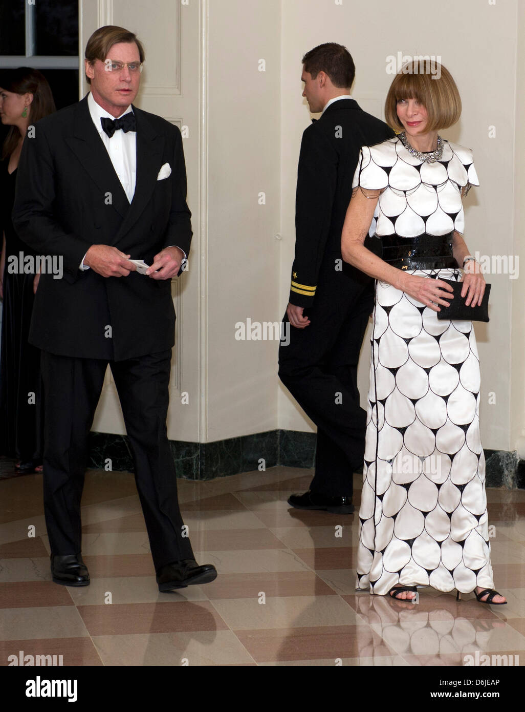 Anna Wintour Editor In Chief Vogue Magazine And Shelby Bryan Arrive For The Official Dinner In Honor Of Prime Minister David Cameron Of Great Britain And His Wife Samantha At The White House In