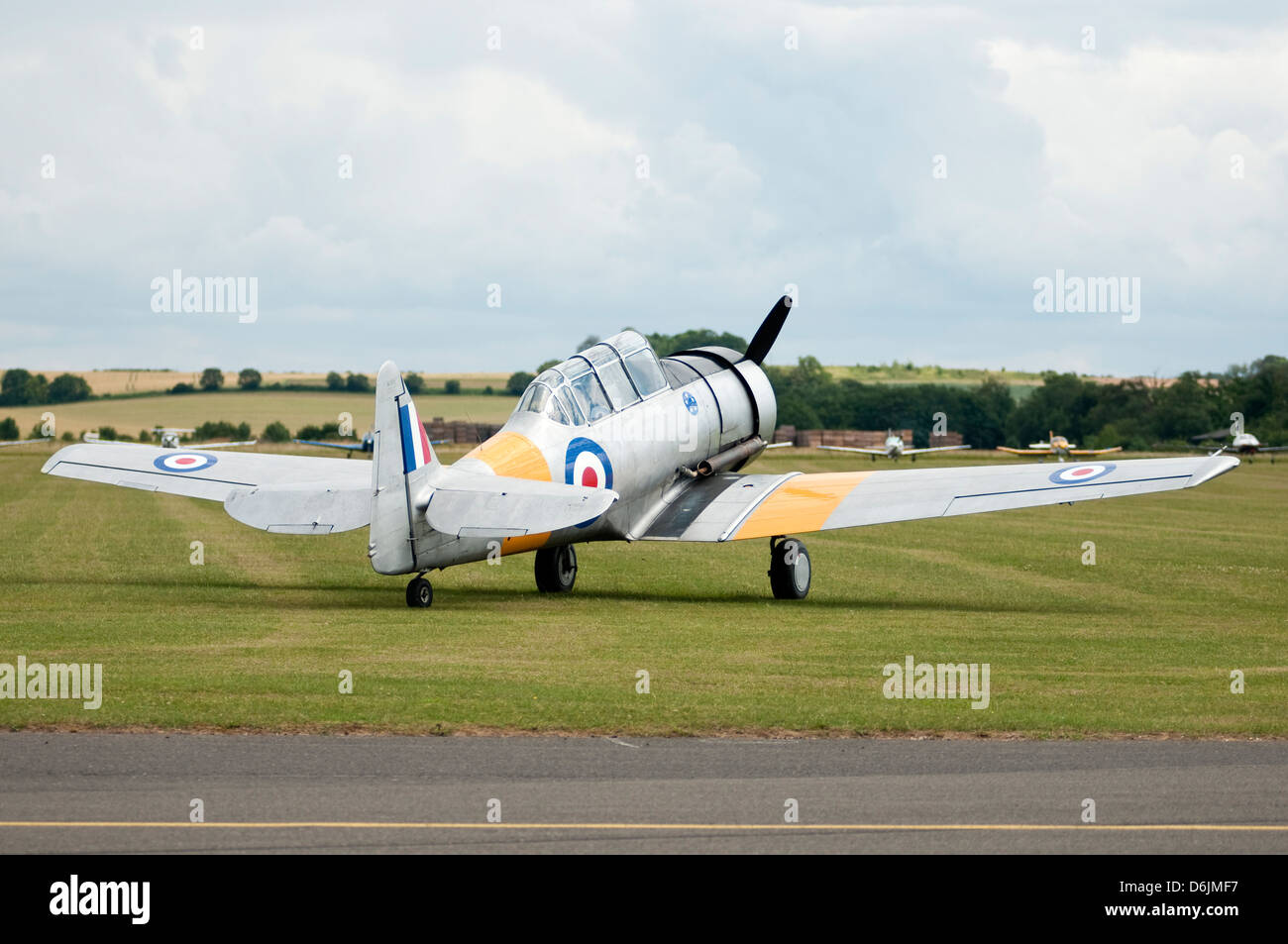 World war two aircraft hi-res stock photography and images - Alamy