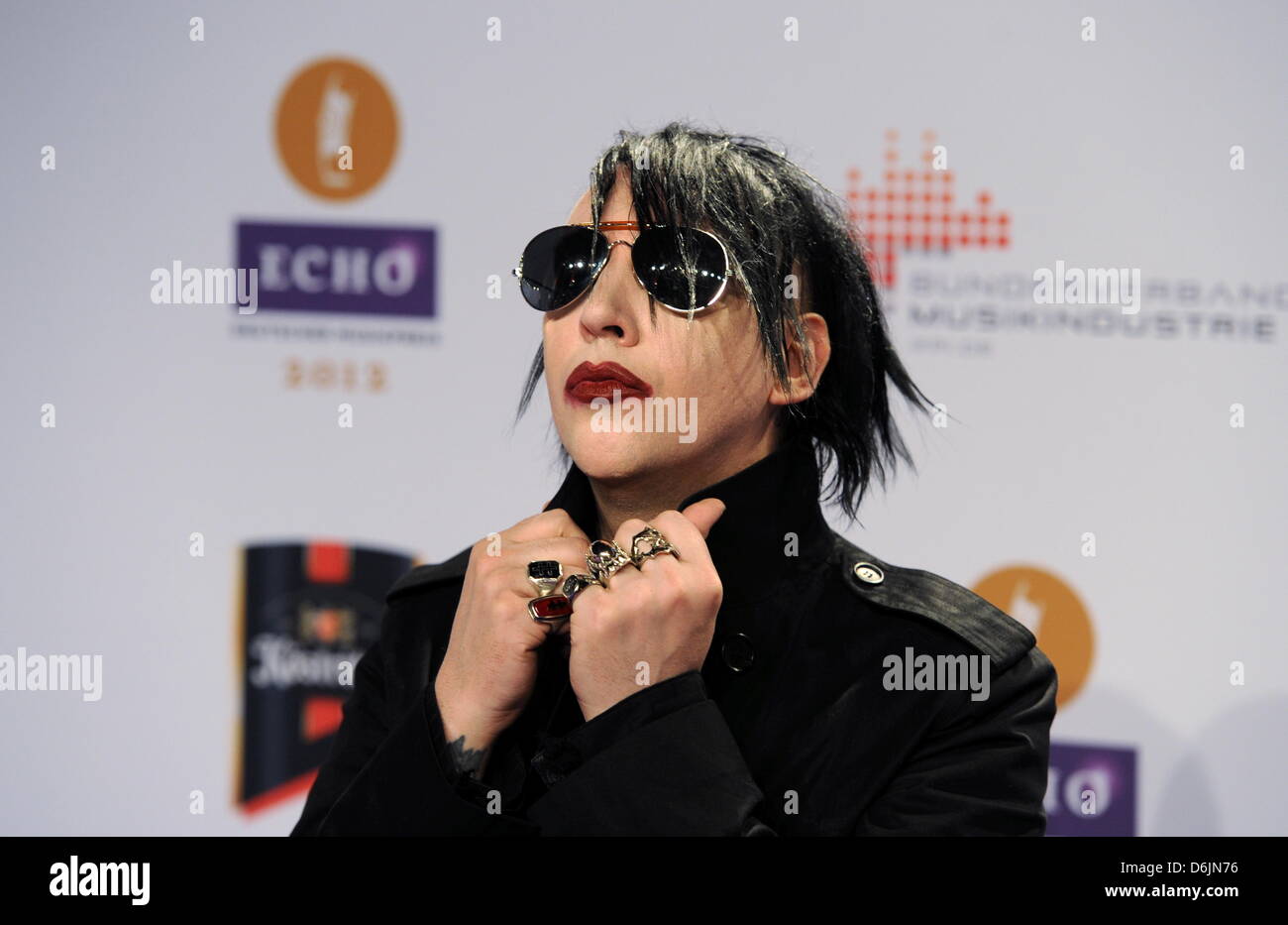 US singer Marilyn Manson arrives for the 2012 Echo Music Awards in Berlin,  Germany, 22 March 2012. The Echo Music Award is presented in 27 categories.  Photo: Jens Kalaene dpa/lbn Stock Photo - Alamy