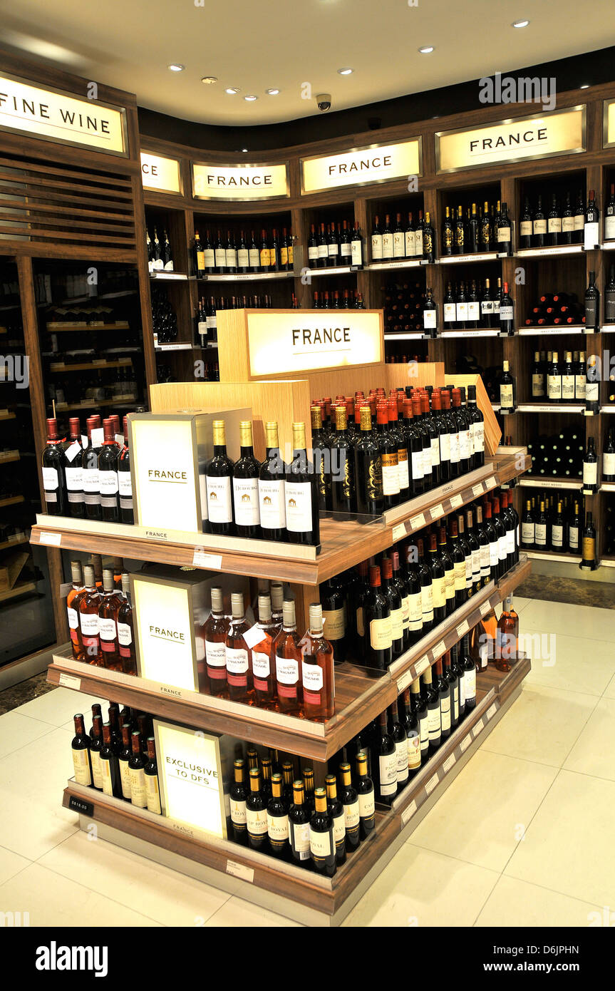 french fine wine duty free shop boutique terminal 2 Changi international airport Singapore Stock Photo