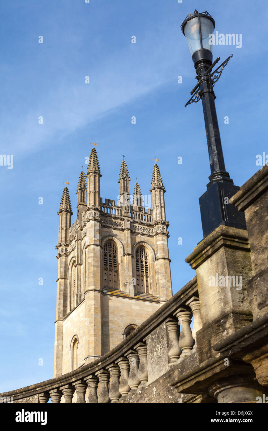 The Great Tower of Magdalen College with typical archaic lampost in foreground, Oxford, Oxfordshire, England, UK Stock Photo