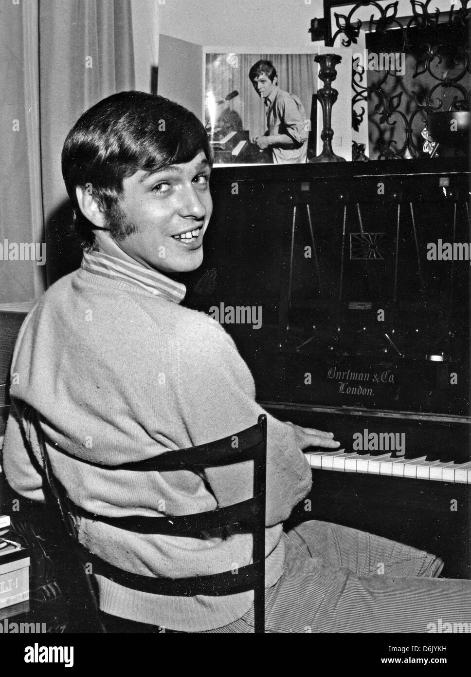 Georgie Fame Uk R B Musician At His London Home In 1967 Stock Photo Alamy Georgie Fame Uk R B Musician At His London Home In 1967 Stock Photo Alamy