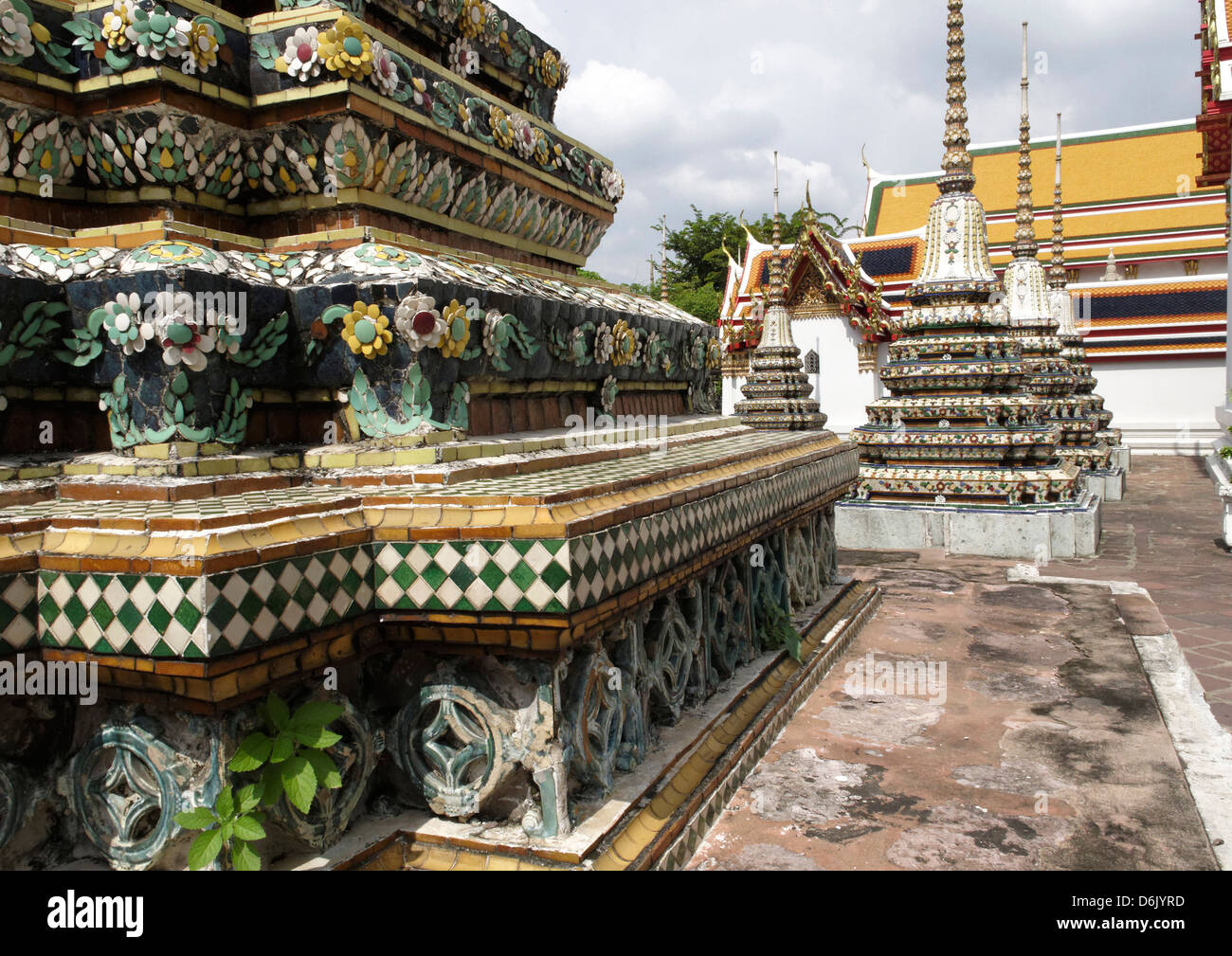 Chedi Rai near Phra Rabieng cloister, Wat Phra Chetuphon (Wat Po), Bangkok, Thailand, Southeast Asia, Asia Stock Photo
