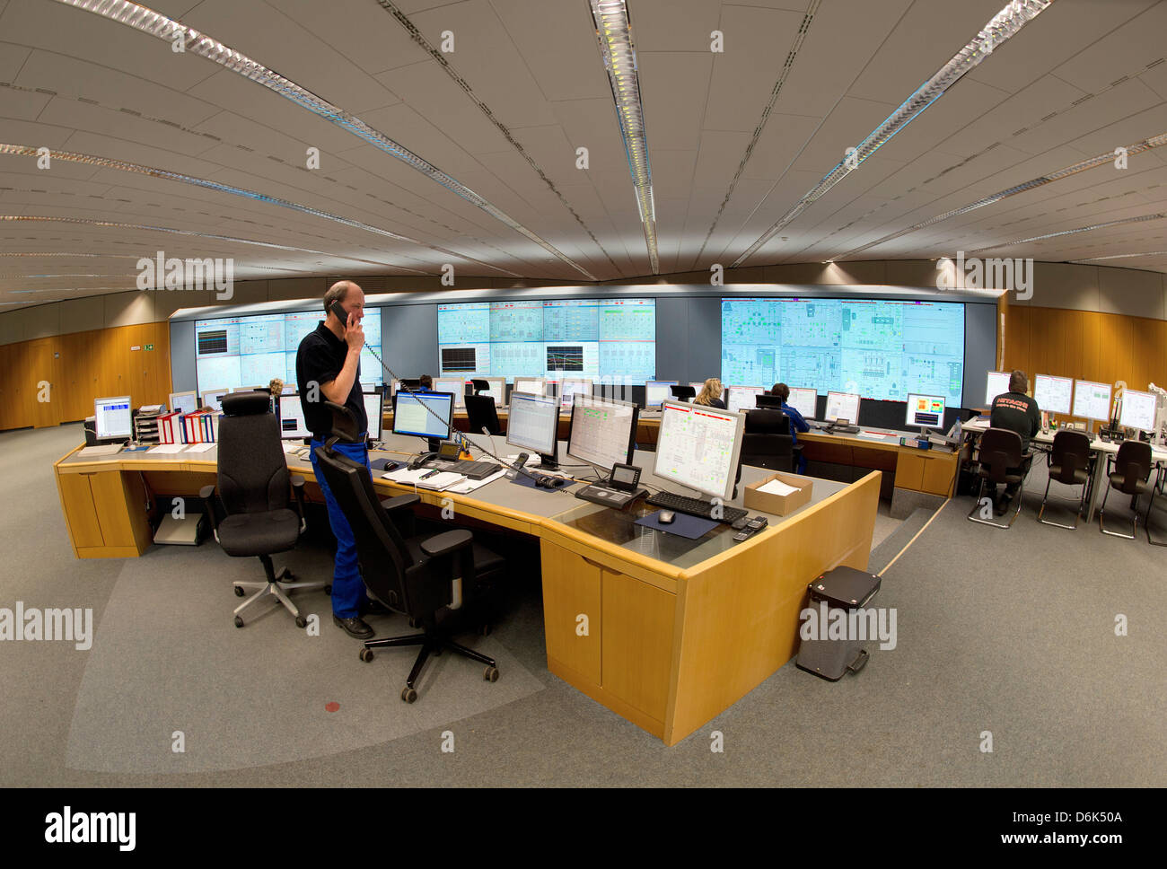 Interior view of the ops room of energy group Vattenfall's brown coal-fired power plant Boxberg, Germany, 13 March 2012. Photo: Arno Burgi Stock Photo