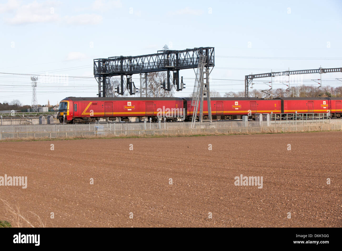 Royal mail train on electrified hires stock photography and images Alamy