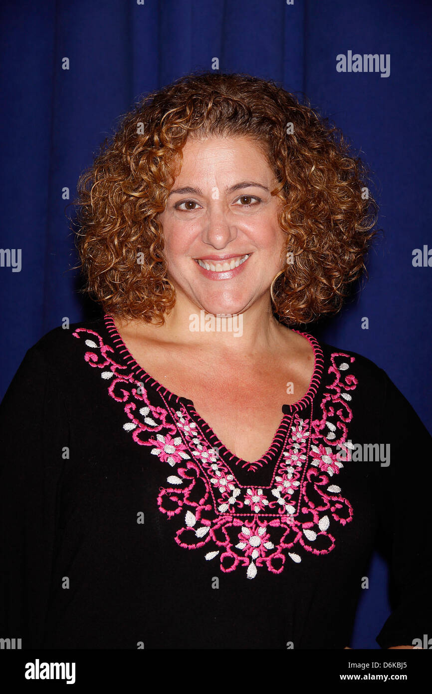 Mary Testa Meet the cast of the Transport Group musical production of  \, image size:866x1390