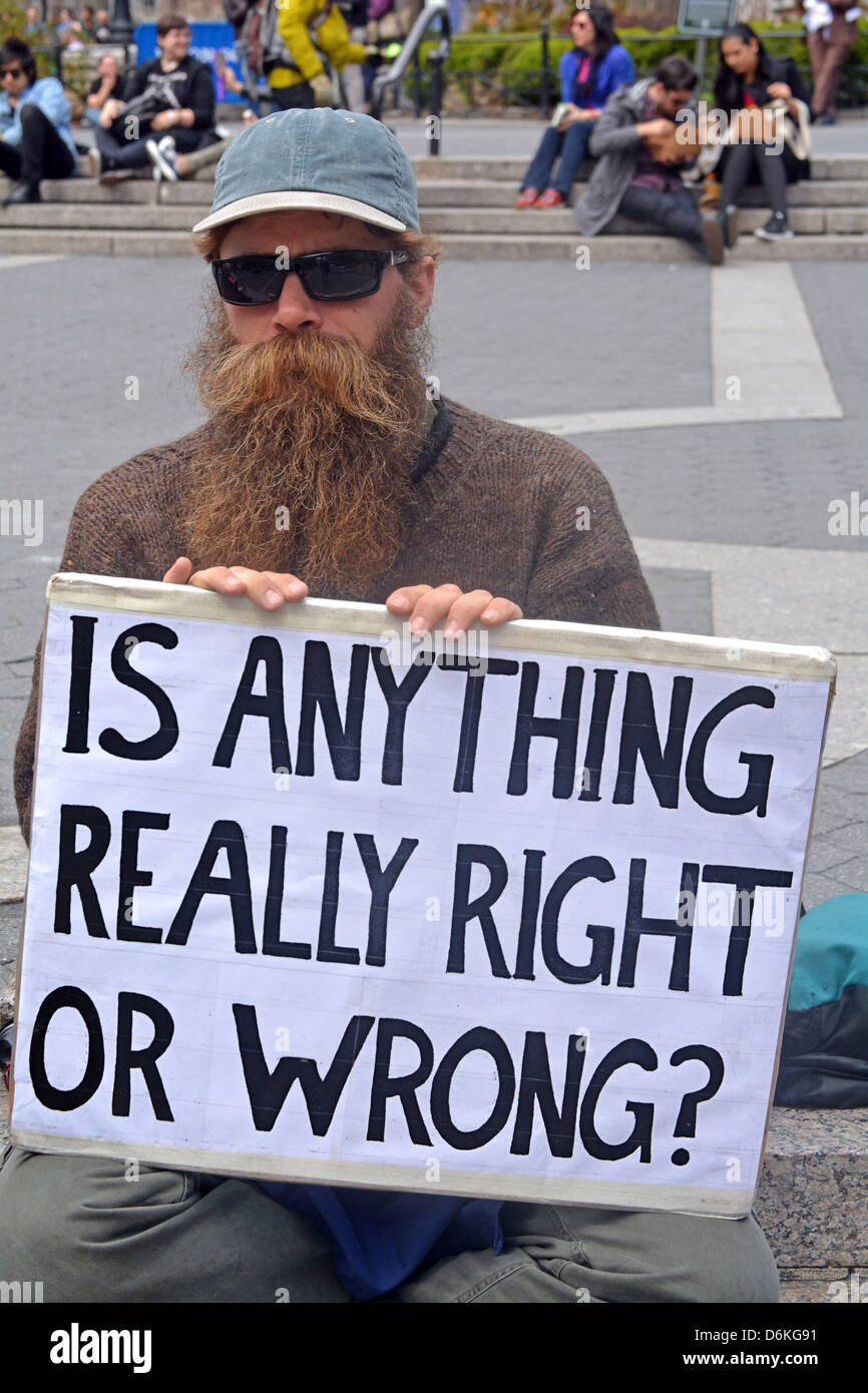 Right and wrong hi-res stock photography and images - Alamy